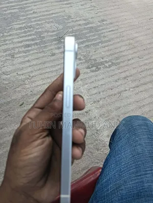 অ্যাপল আইফোন ১৩ ১২৮ জিবি হোয়াইট