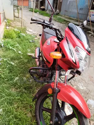 টিভিএস মেট্রো ২০২৪ রেড