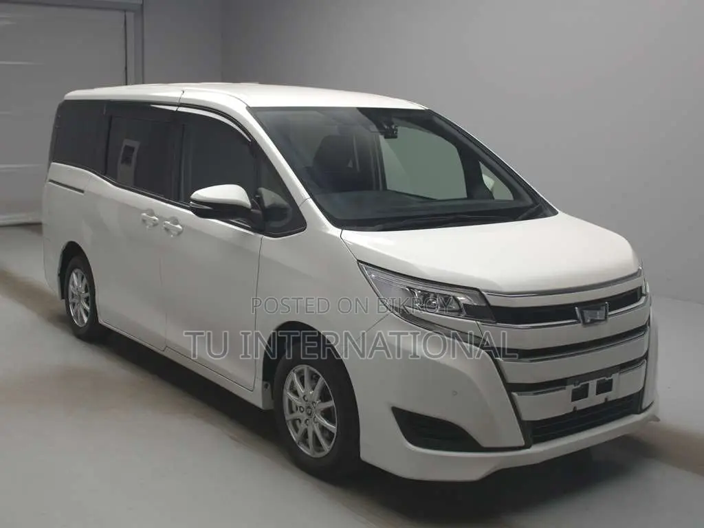 Toyota Noah 2021 Pearl