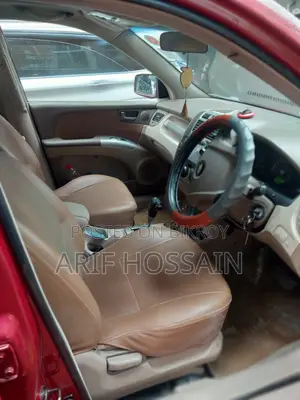 কিয়া স্পোর্টেজ ২০০৫ লাল