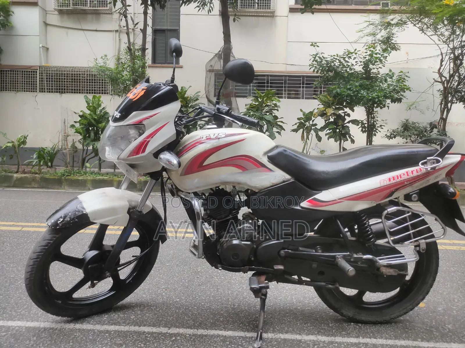 TVS Metro 2014 White