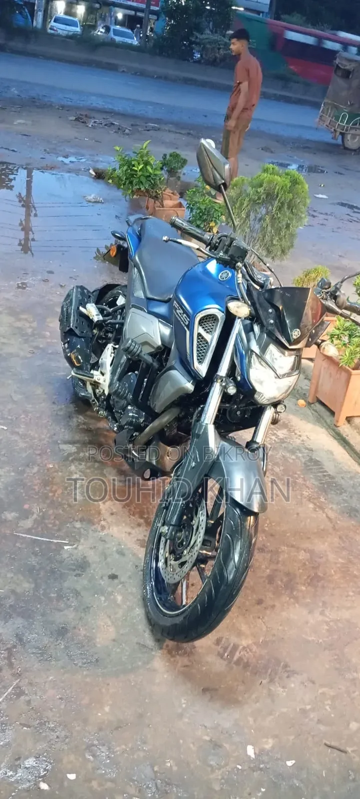 ইয়ামাহা এফজেড ২০২১ নীল