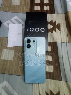 Vivo iQOO Z10x 128 GB