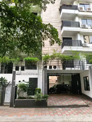 Furnished 3 bedroom Bungalow in Shahera, Gulshan for sale