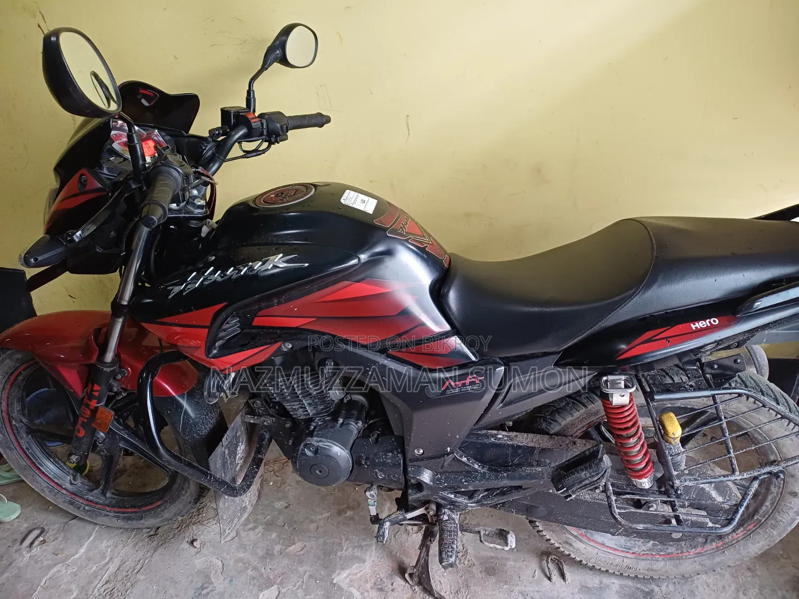 Hero Hunk 2022 Red