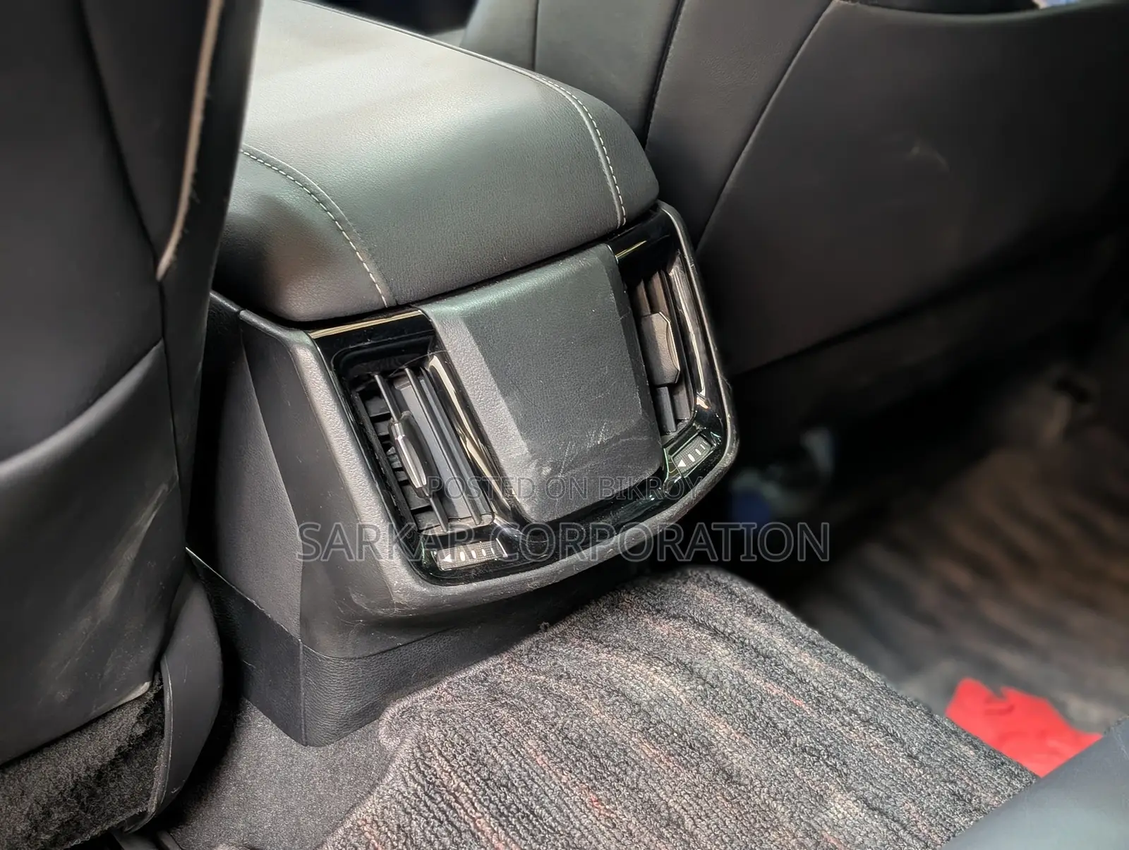 Toyota Crown 2018 Pearl