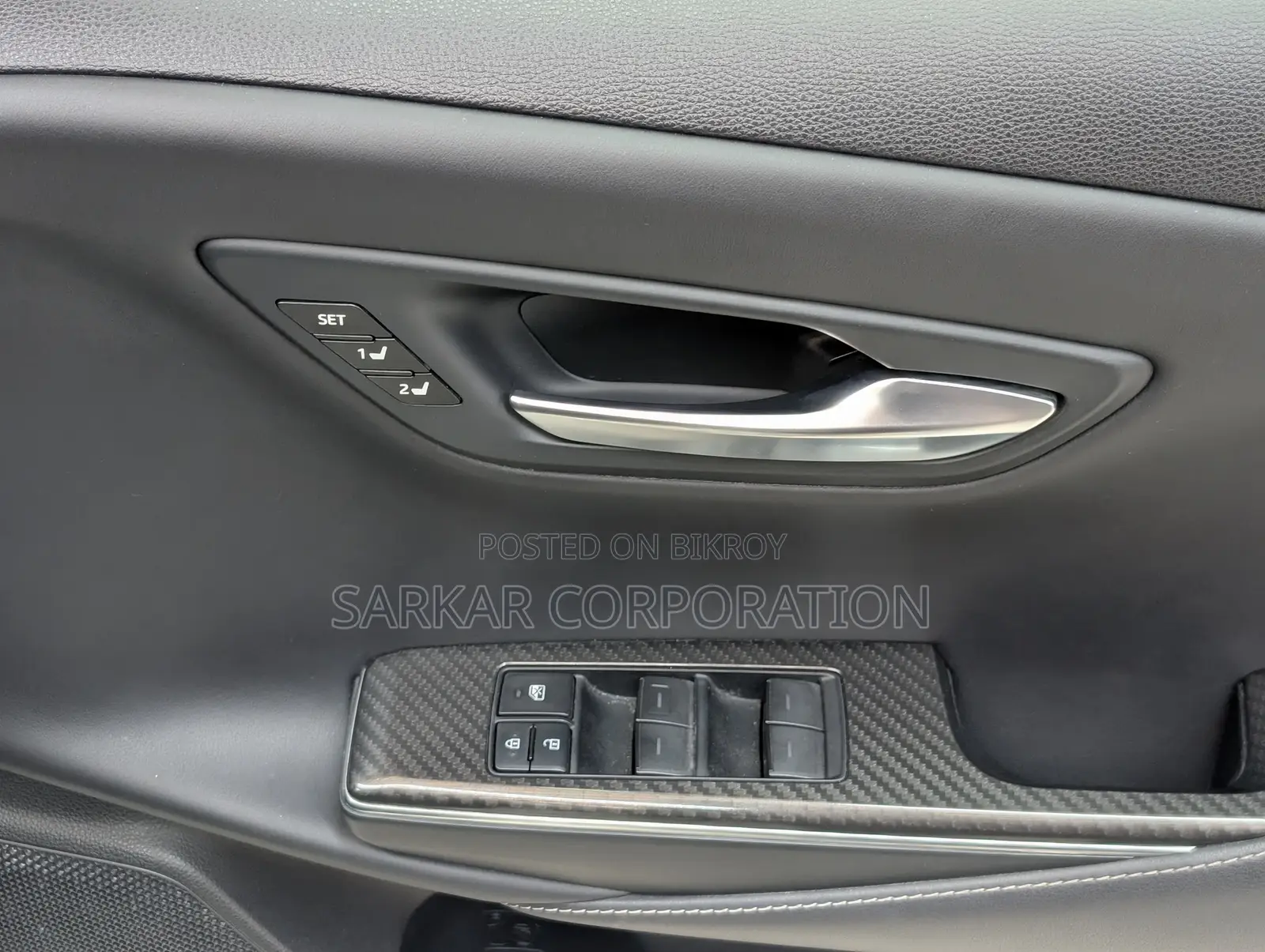 Toyota Crown 2018 Pearl