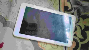 ট্যাবলেট ৮ জিবি সাদা
