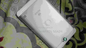 ট্যাবলেট ৮ জিবি সাদা