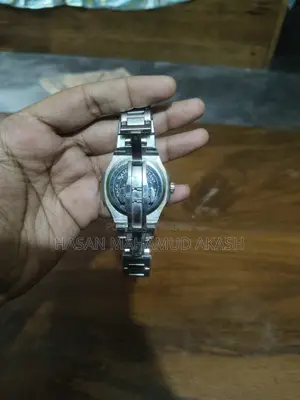 পুরুষদের জন্য প্রিমিয়াম কোয়ালিটির পোয়েদাগার রিস্ট ওয়াচ