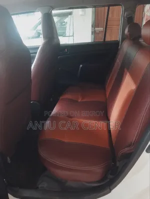 টয়োটা প্রবক্স ২০০৩ সাদা