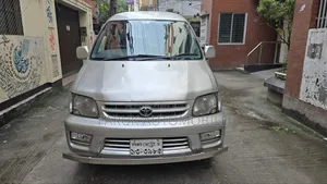 Toyota Noah 2003 Silver