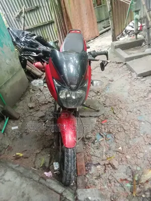 বাজাজ পালসার ১৫০ ২০১৫ লাল