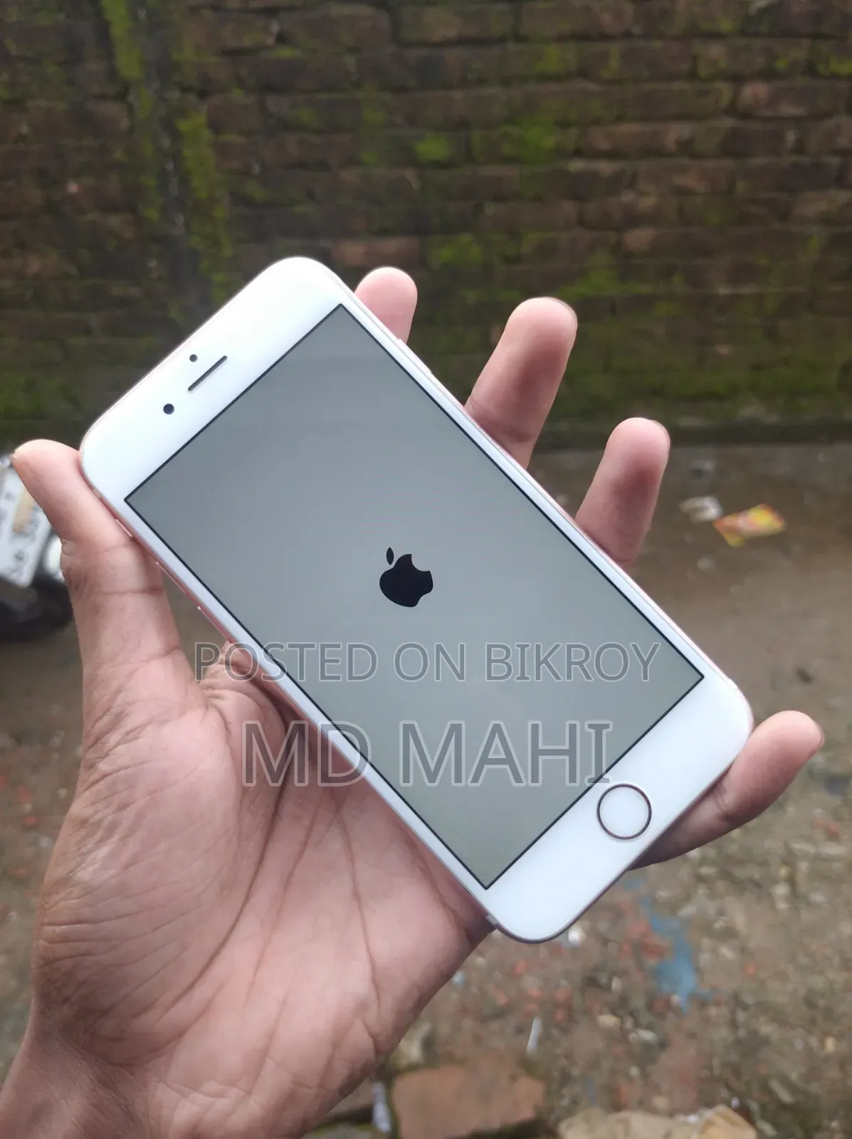 Apple iPhone 6s 16 GB Rose Gold