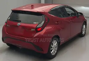 Toyota Aqua 2021 Maroon