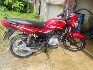 Bajaj Platina 100 2022 Red
