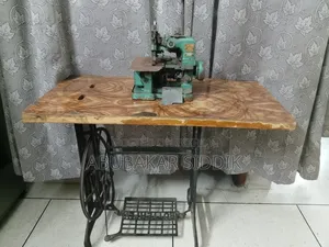 ওভার লক মেশিন