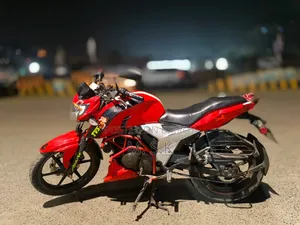 TVS Apache RTR 160 4V 2018 Red