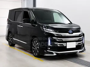 Toyota Noah 2024 Black