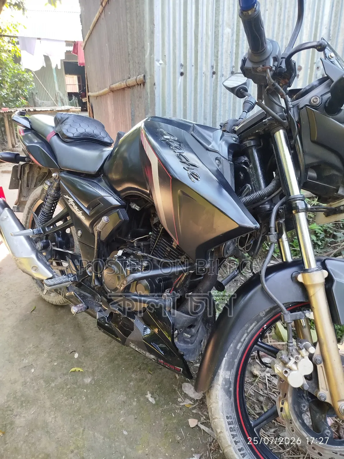 টিভিএস আপ্যাচি আরটিআর ১৬০ ২ভি ২০১৭ কালো