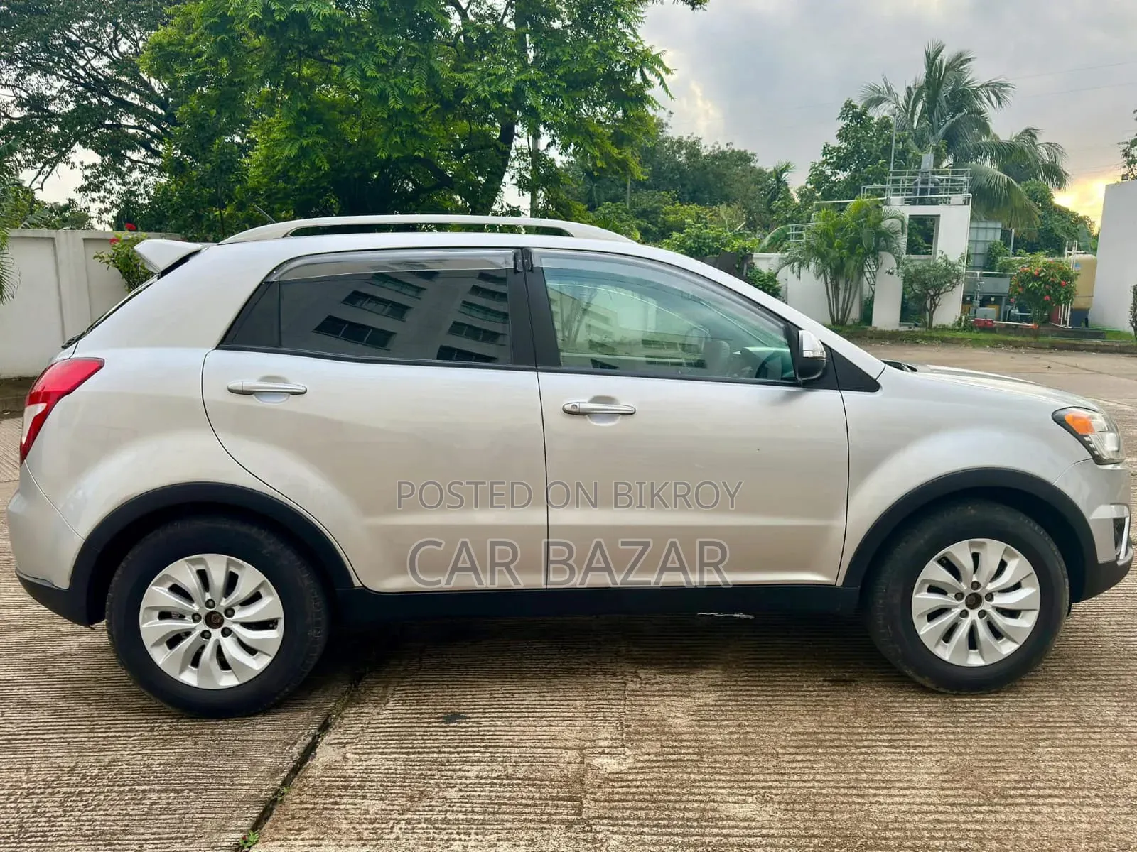 SsangYong Korando 2014 Silver