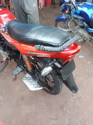 Bajaj Platina 110 2021 Red