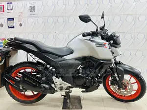 Yamaha FZ 2024 White