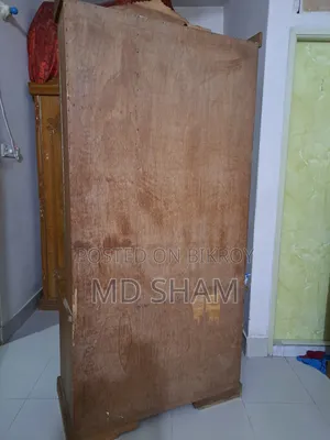 ড্রেসিং টেবিল
