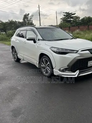 Toyota Corolla Cross 1.8 Hybrid FWD 2022 Pearl