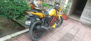 টিভিএস আপাচি আরটিআর ১৬০ টুভি ২০১২ হলুদ