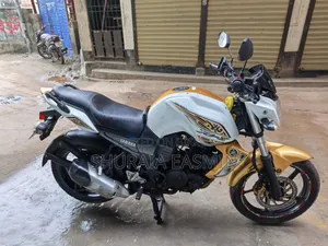 ইয়ামাহা এফজেড ২০১২ হোয়াইট