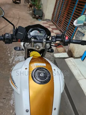 ইয়ামাহা এফজেড ২০১২ হোয়াইট