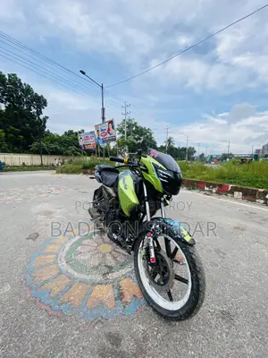 টিভিএস অ্যাপাচে আরটিআর ১৬০ ২ভি ২০১৭ সবুজ