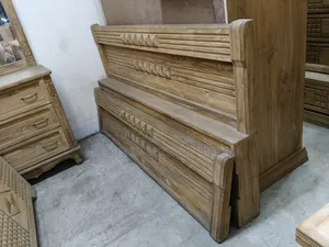 খাট ৬*৭ চট্টগ্রাম সেগুন কাঠ