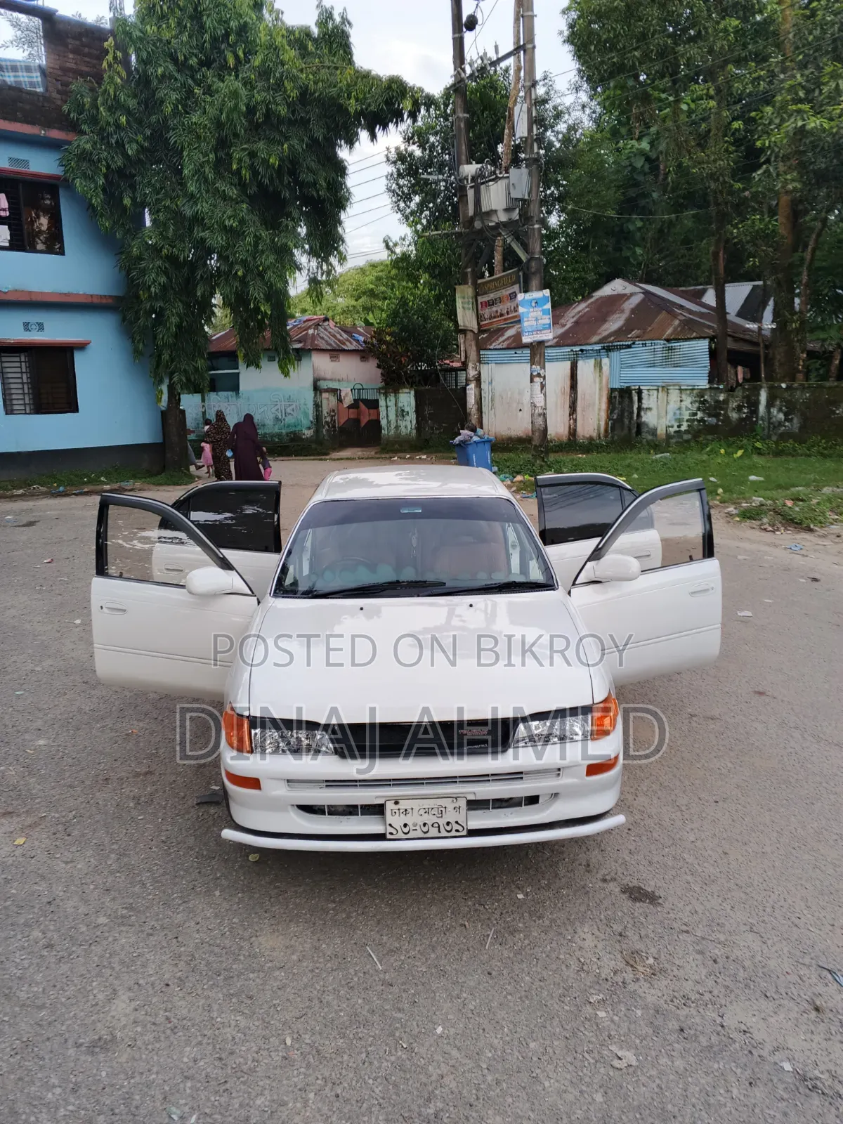 Toyota Corolla Automatic 1994 White