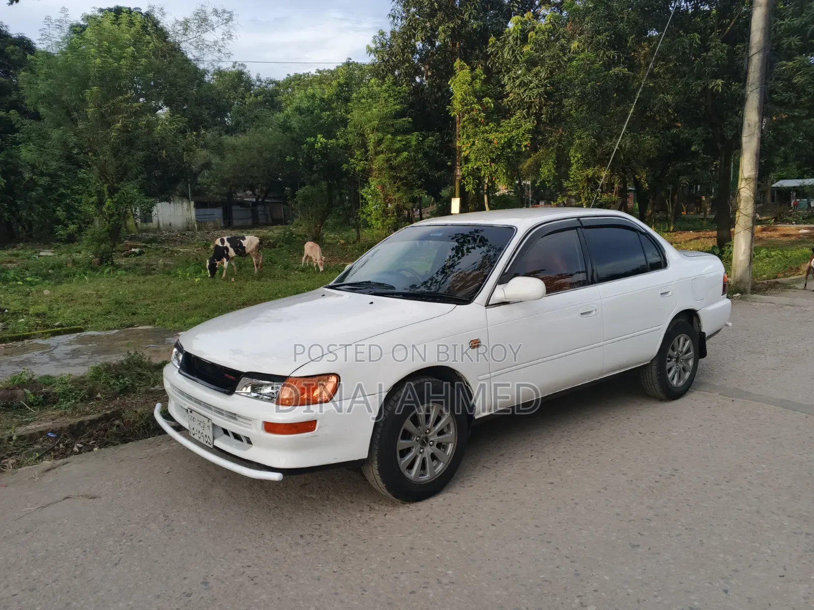 Toyota Corolla Automatic 1994 White