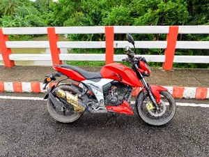 টিভিএস আপাচে আরটিআর ১৬০ ৪ভি ২০২১ রেড