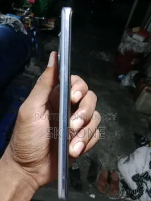 Realme P3 Pro 128 GB Silver
