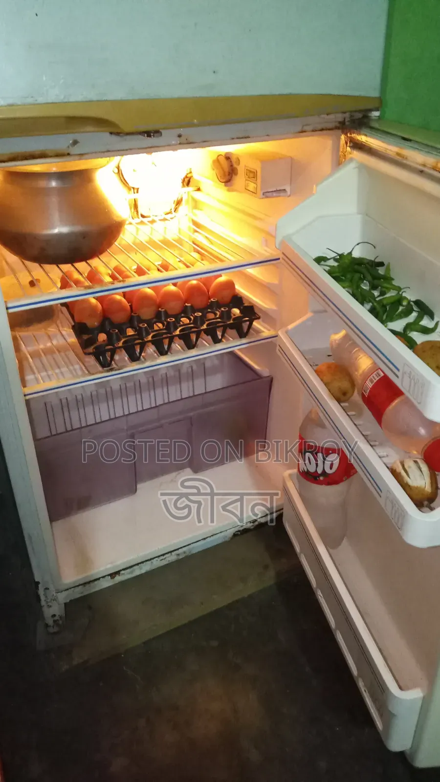 Selling my refrigerator as I am buying a new one