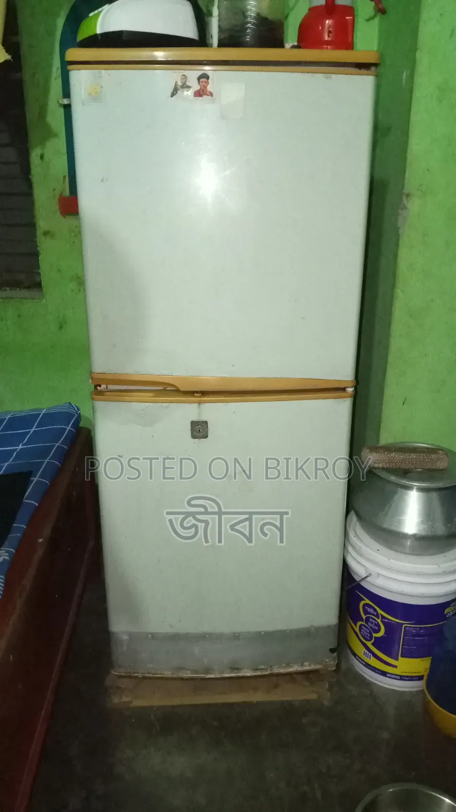 Selling my refrigerator as I am buying a new one