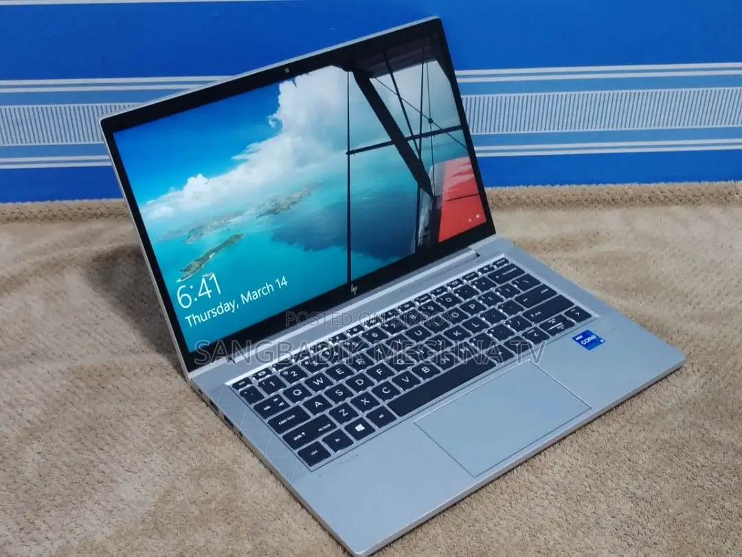Laptop HP 4GB Intel SSD 500GB