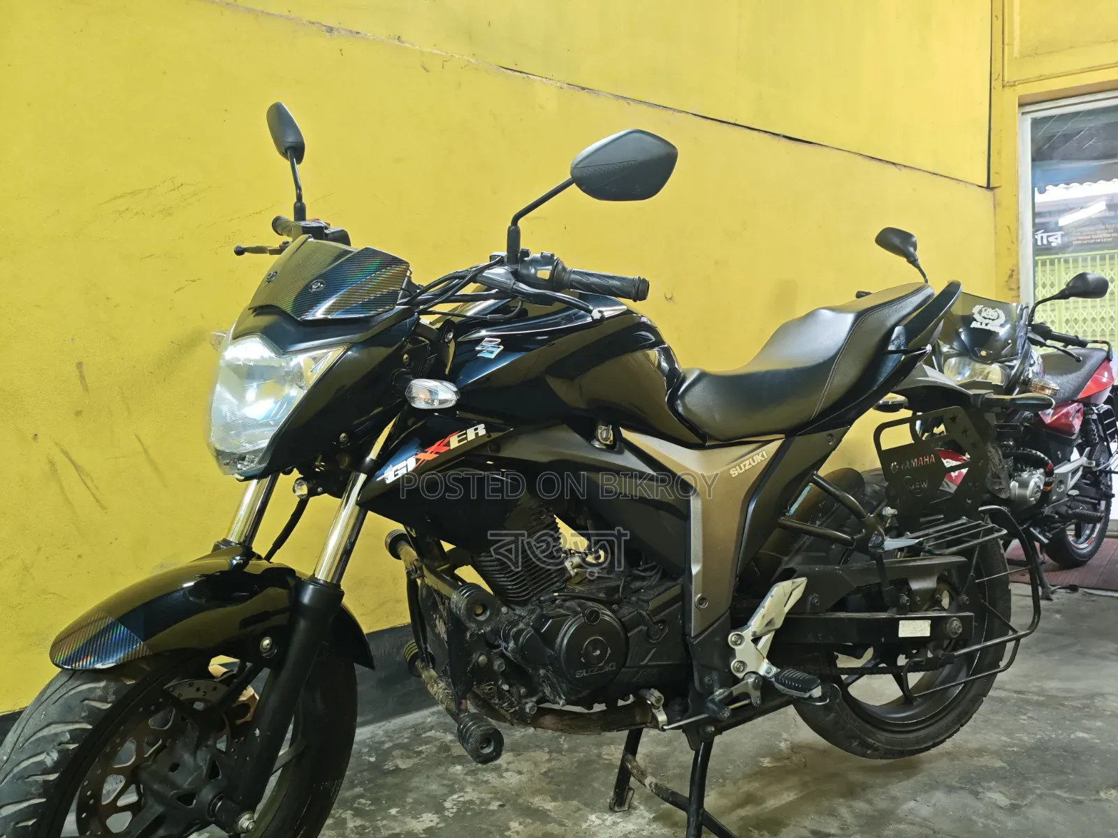 সুজুকি জিক্সার ২০২২ ব্ল্যাক