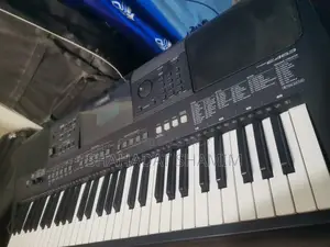 Yamaha PSR E-463