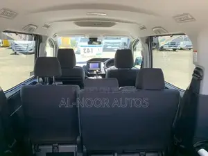 Toyota Noah 2021 Silver