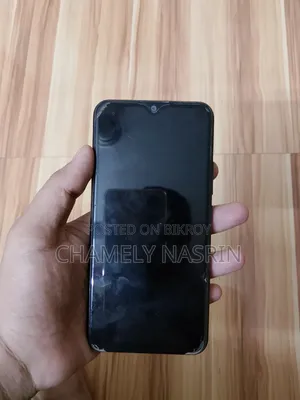 Vivo Y11 ৩২ জিবি নীল