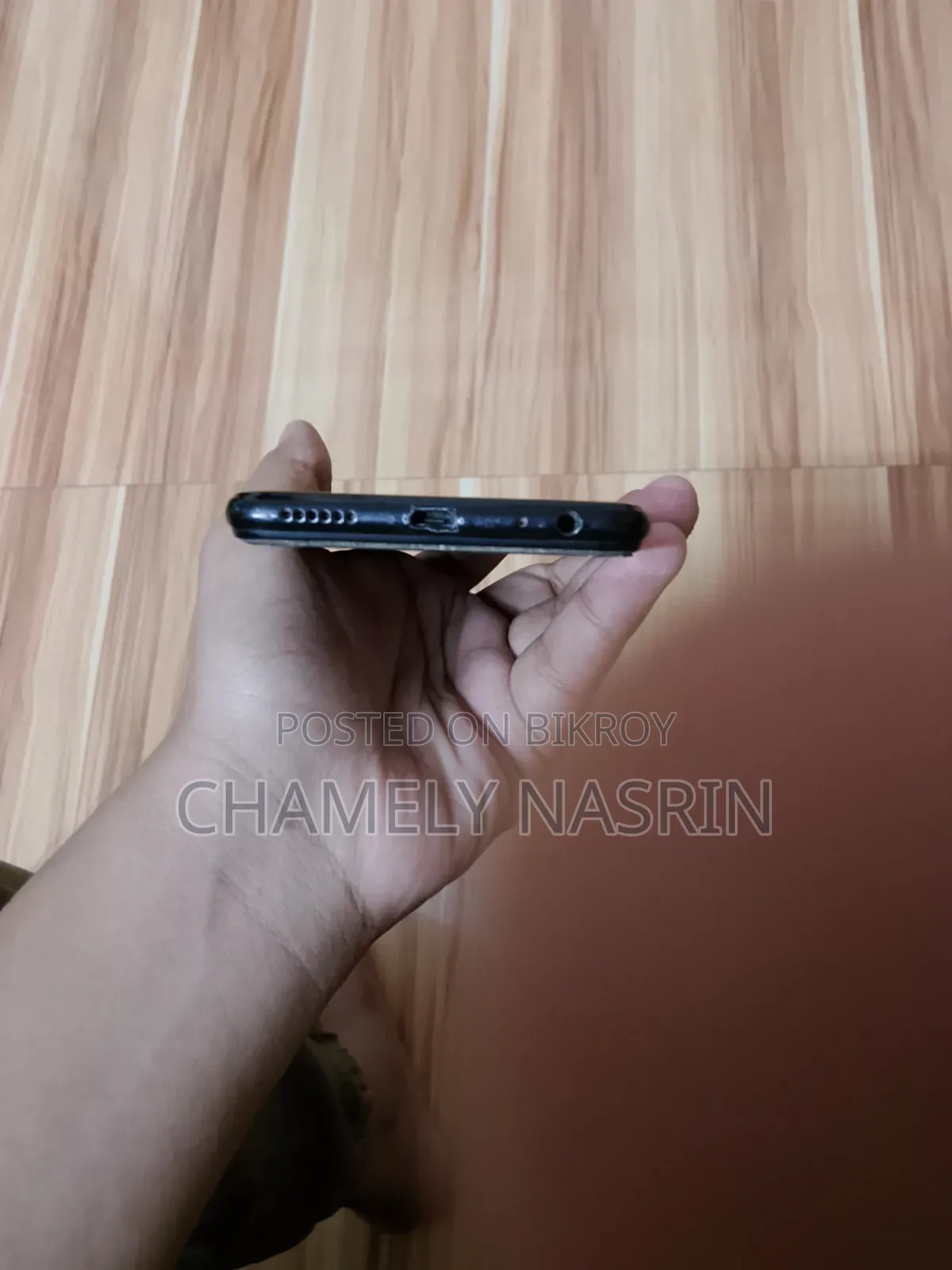 Vivo Y11 ৩২ জিবি নীল