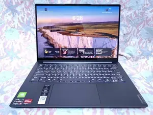 Laptop Lenovo 4GB Intel SSD 500GB