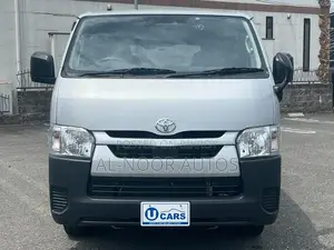 Toyota HiAce 2021 Silver