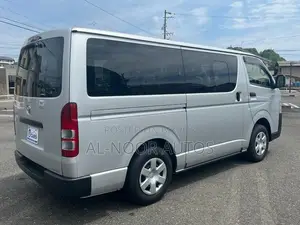 Toyota HiAce 2021 Silver