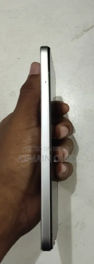 ইনফিনিক্স হট ৬০আই ১২৮ জিবি সাদা
